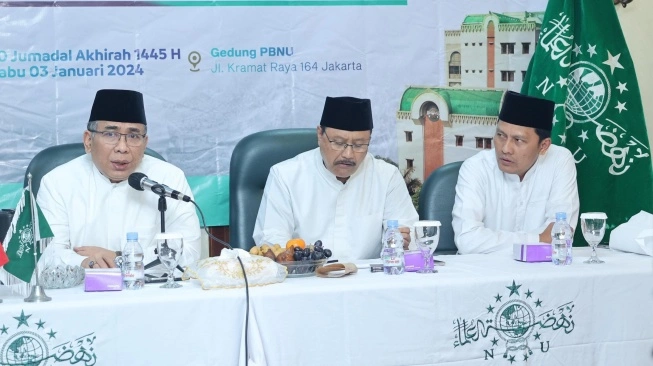 48659 ketum pbnu kh yahya cholil staquf kiri sekjen pbnu saifullah yusuf bendum pbnu gudfan arif