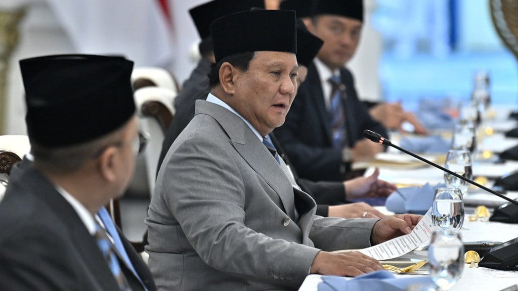 Prabowo Ratas Bahas Penertiban Kawasan Hutan & Tambang Ilegal