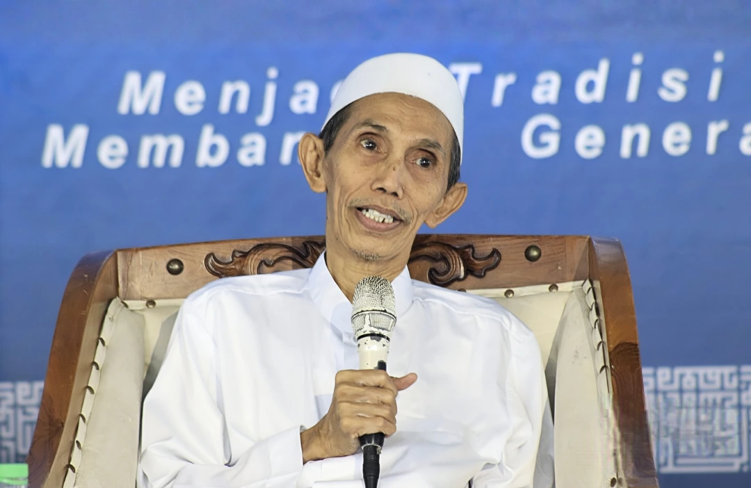 KH Zuhri Zaini