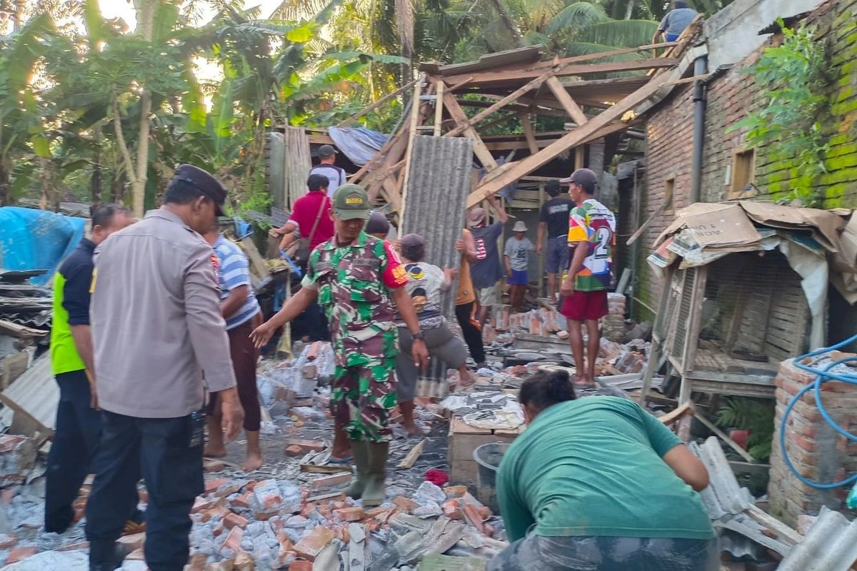 Angin beliung lumajang