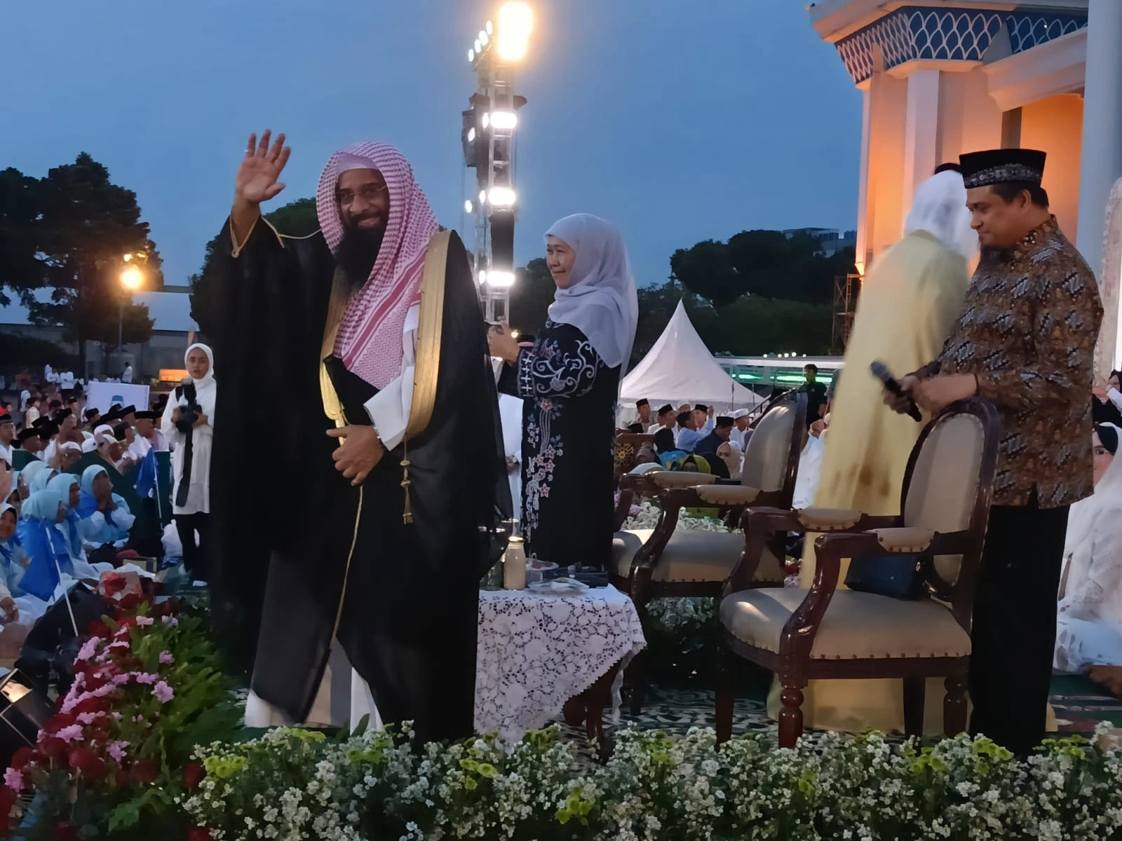 Raja Salman Buka Bersama di Surabaya