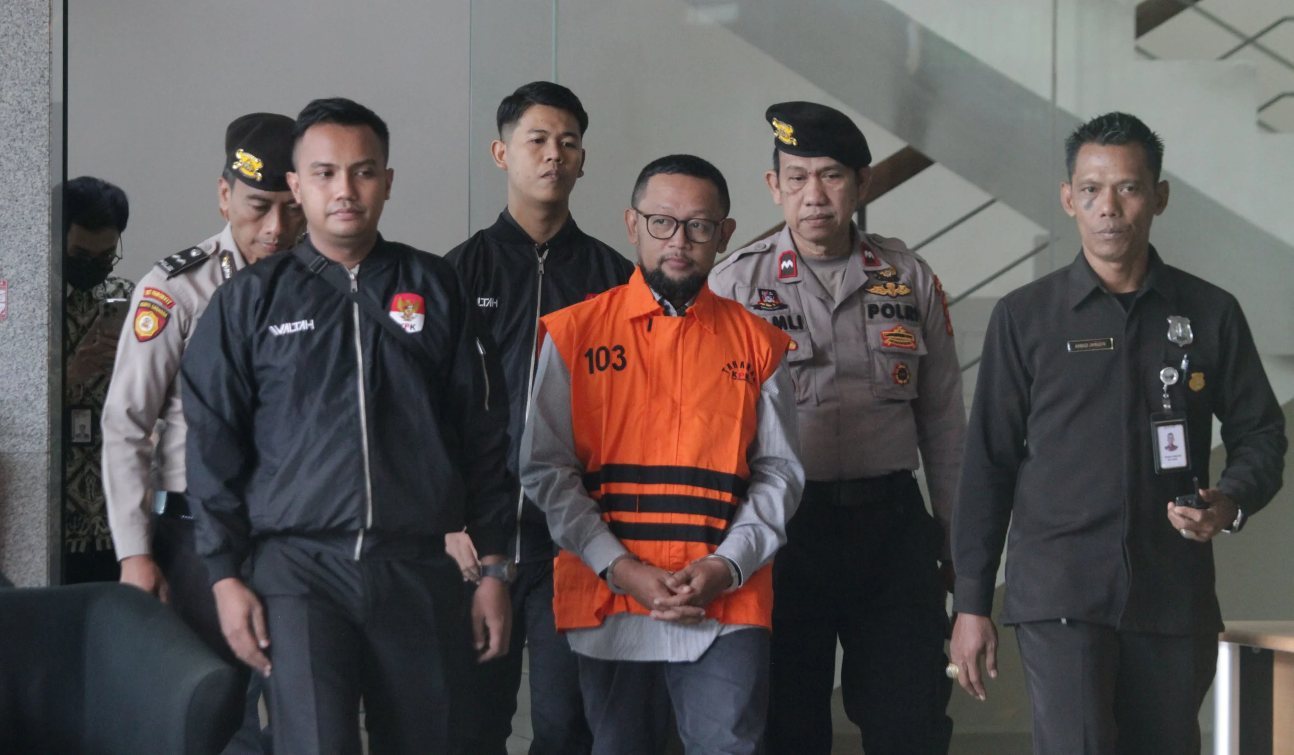 Gus Alex ditahan KPK
