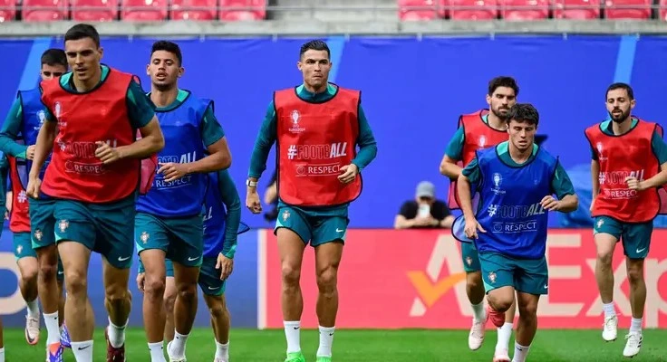 006291700 1718685491 20240618 Latihan Portugal AFP