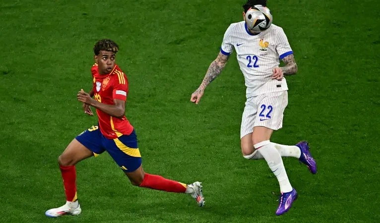 016257700 1720576627 Lamine Yamal Jadi Pemain Terbaik Spanyol Vs Prancis AP 4