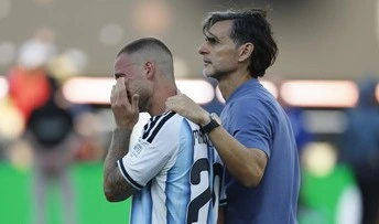 Argentina Kalah di Final Mac Allister Ajak Fans Menangis Lalu Bangkit2