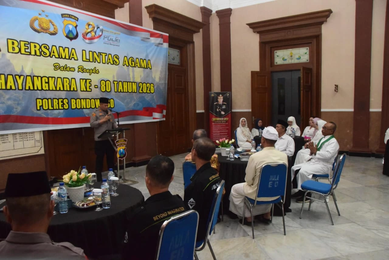 Suasana Doa lintas agama (Foto: Surau.ID/Ist)
