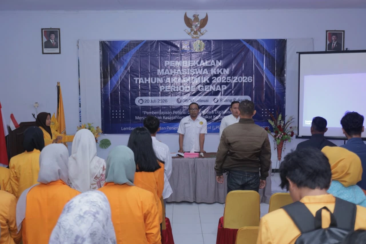 Foto bersama KKN Universitas Bondowoso (Foto: Surau.ID/Ist)