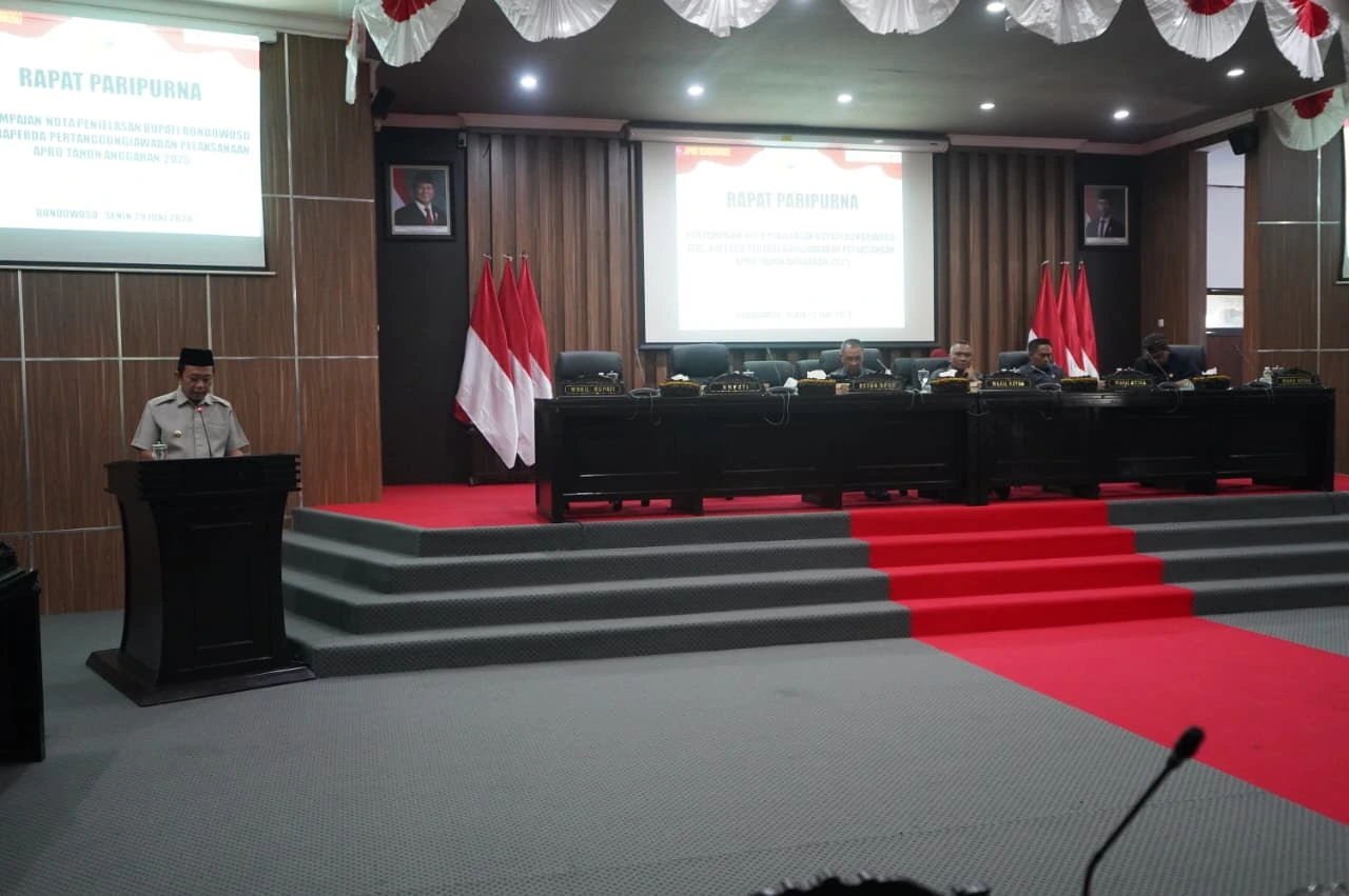 Bupati Bondowoso KH Abdul Hamid Wahid (Foto: Surau.ID/Ist)