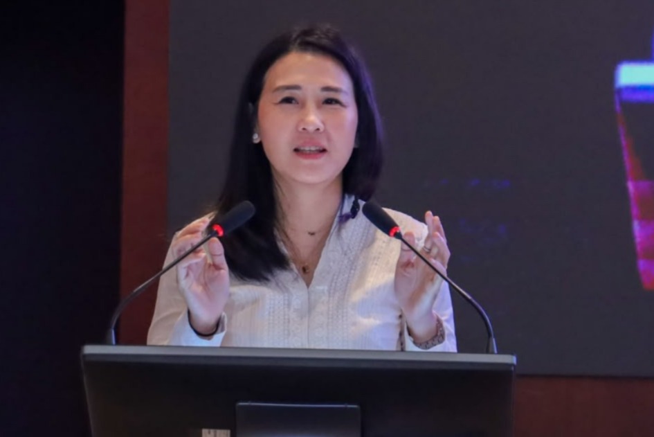 Wamen PPPA, Veronica Tan