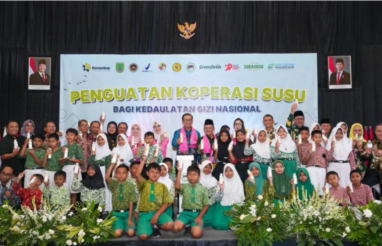 Peluncuran Program Penguatan Koperasi Susu di Pasuruan