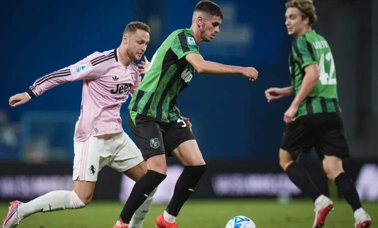 024647900 1789332527 AP26256716135583Sassuolo Juventus~2