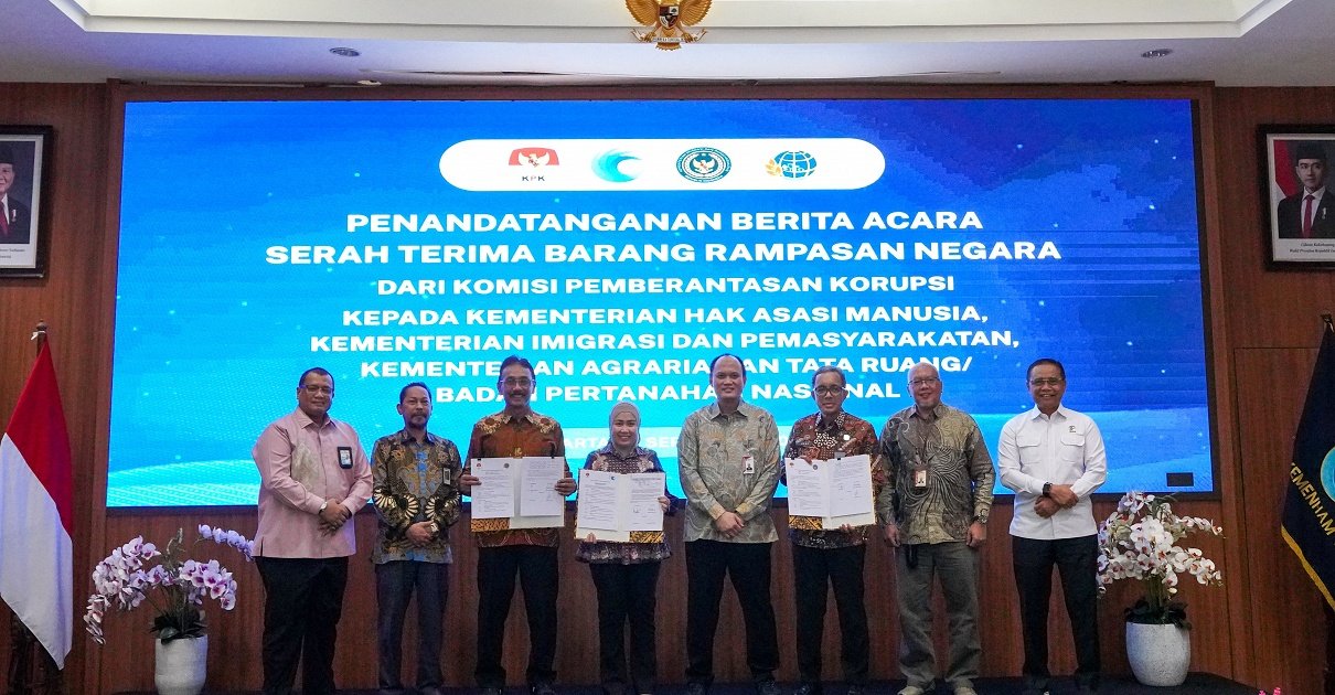 KPK Serahkan Barang Rampasan Negara Rp15,68 Miliar kepada Tiga Kementerian