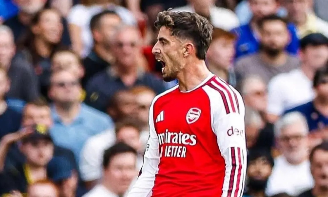 Arsenal kalahkan chelsea tadi malam GKq3d~2